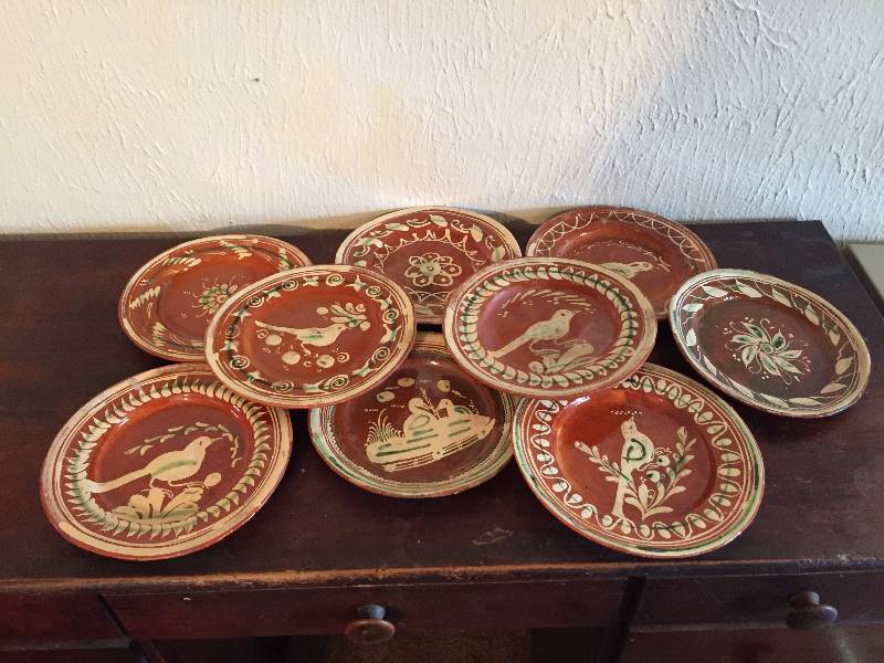 CLAY PLATES MADE IN MEXICO LOOK TO BE HAND MADE