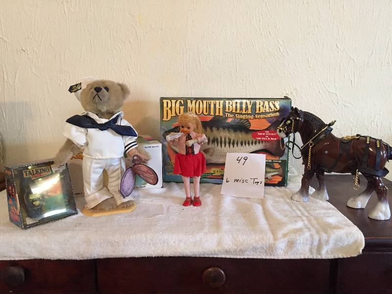 COLLECTIBLE TOYS STILL IN BOXES