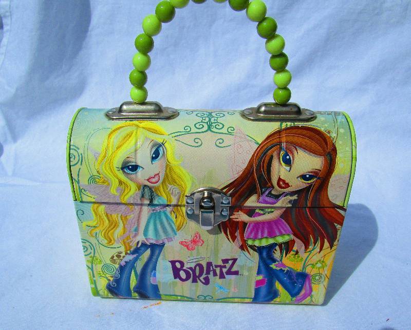 NEW METAL BRATZ PURSE