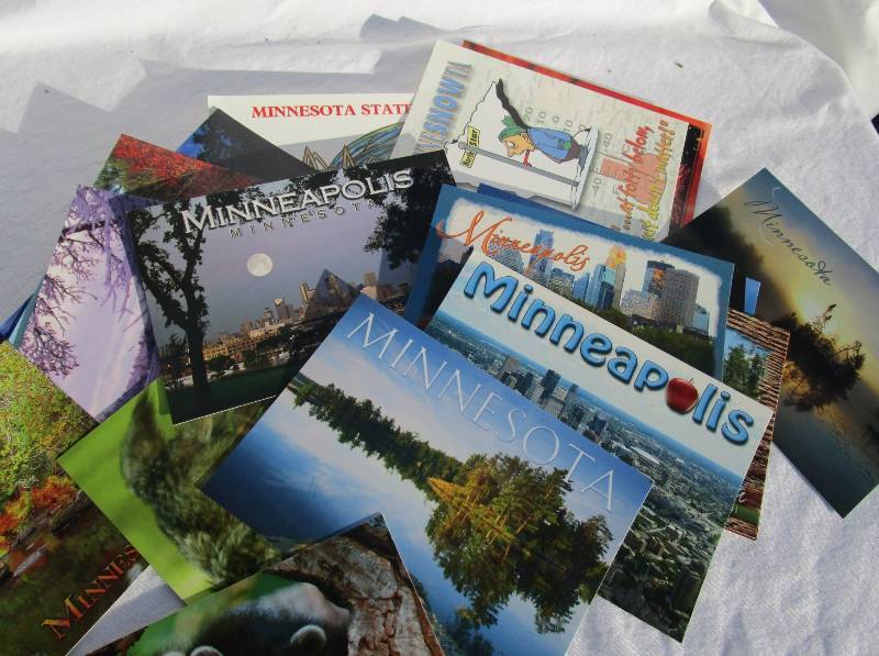 NEW BOX OF 20 POST CARDS