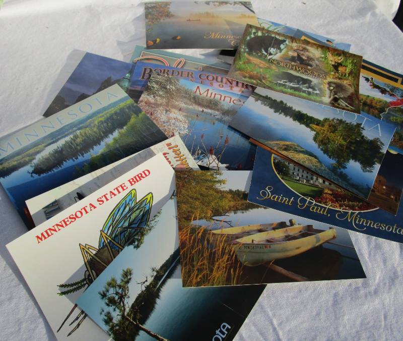 NEW BOX OF 20 POST CARDS