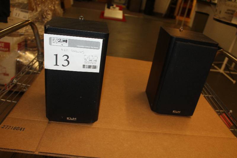 lot 13 image: Lot of (2) KLH Speakers