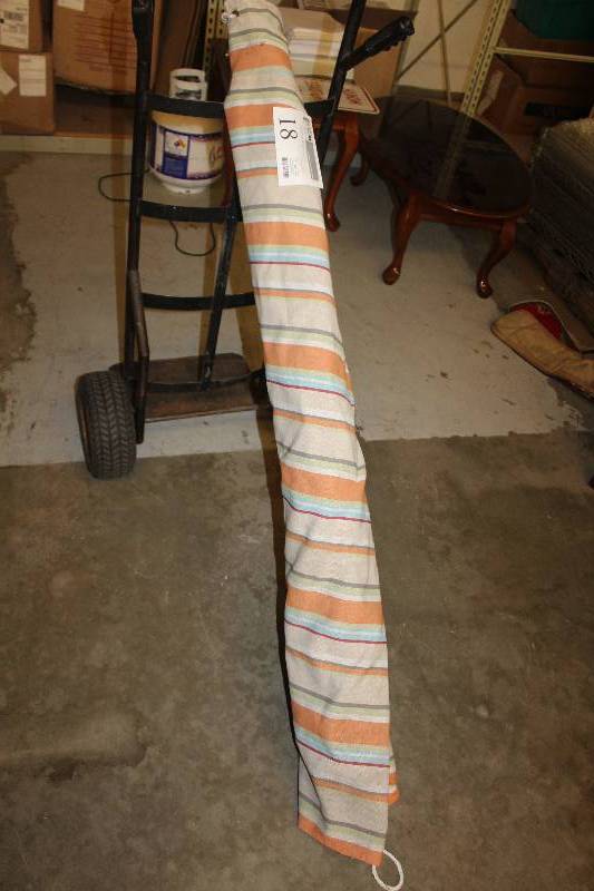 lot 18 image: Hammock
