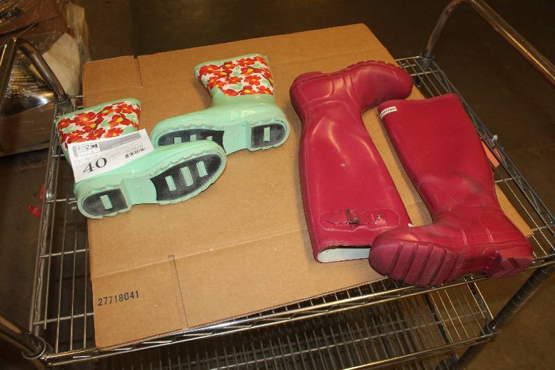 lot 40 image: Lot of Boots Including Red Hunter Rain Size 8, Green w Flowers Size 8