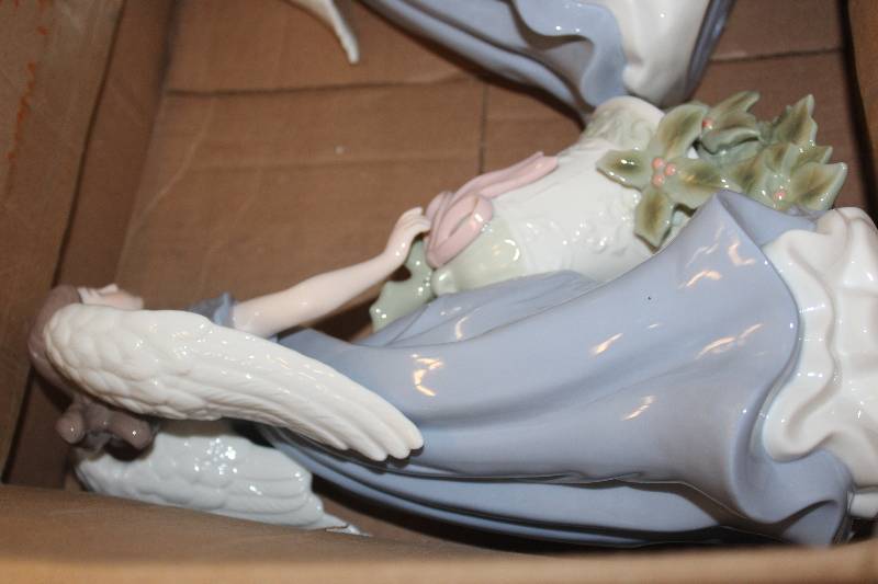 lot 55 image: Lot of (2) Hand-painted Collectible Angels