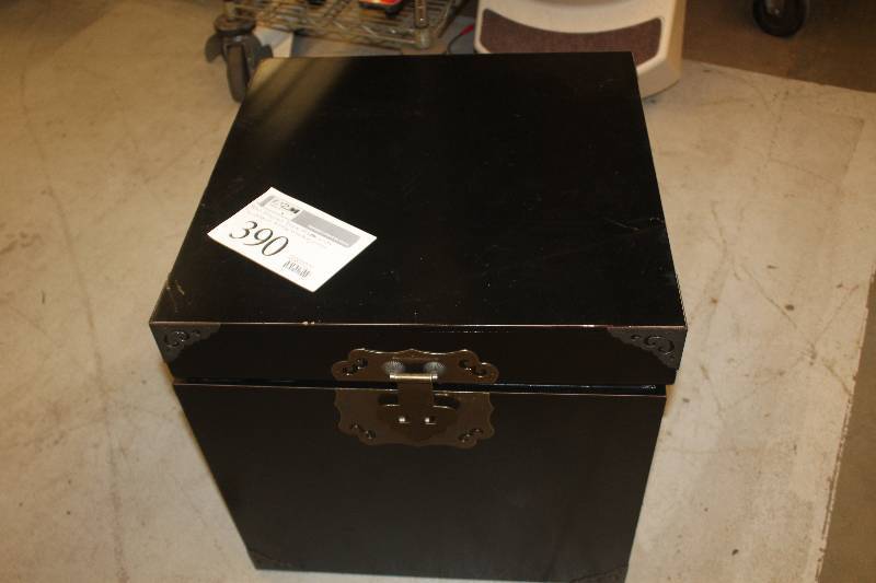 lot 390 image: New Asia Inspired Black Trunk w Pillows, Neck-vibrating Pillow