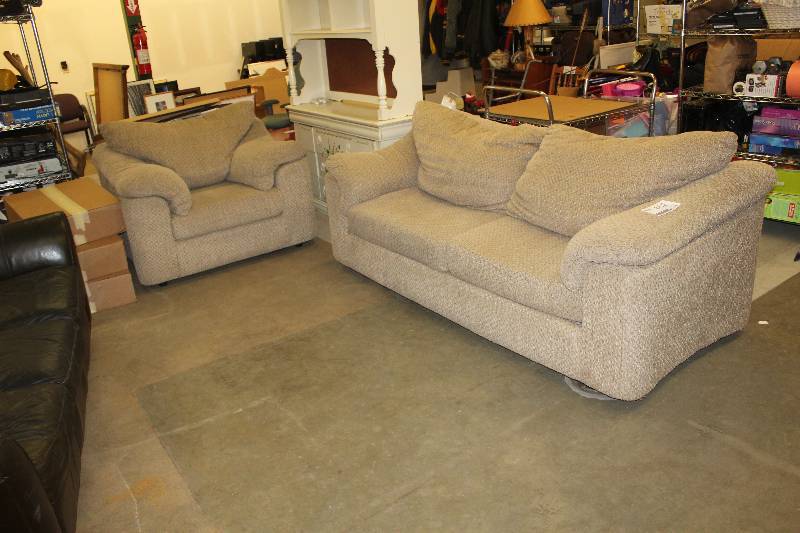 lot 359 image: Lot of (2) Living Room Furniture Including 1) Couch AND 1) King Chair