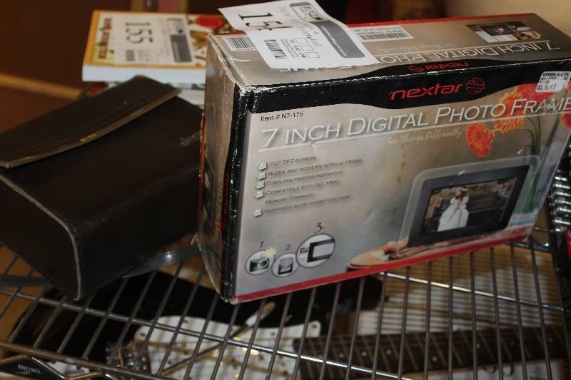 lot 154 image: Lot Including Jason Binoculars w Case, Nextar 7 Digital Photo Frame