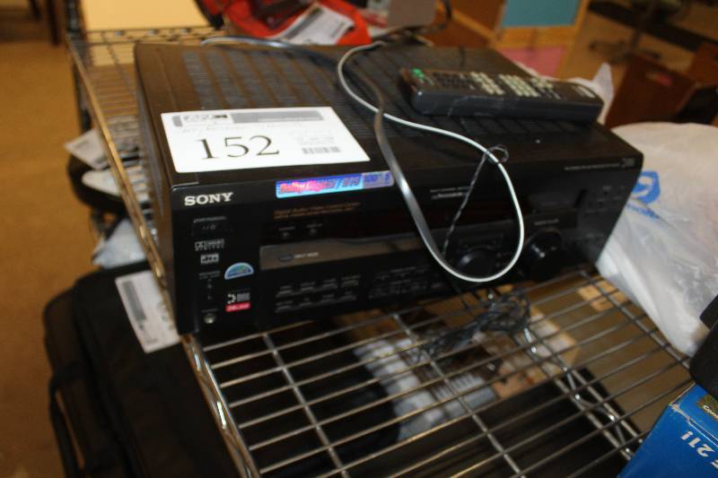 lot 152 image: Sony Receiver w Remote