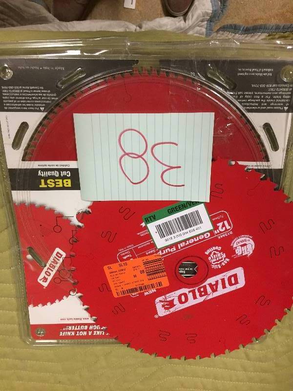 lot 38 image: Set of 2 Diablo Blades