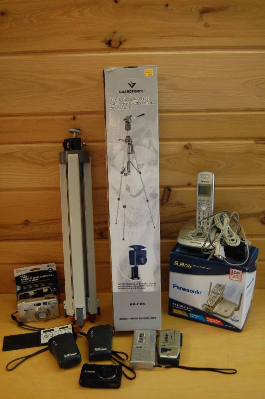 lot 18 image: Electronics and More