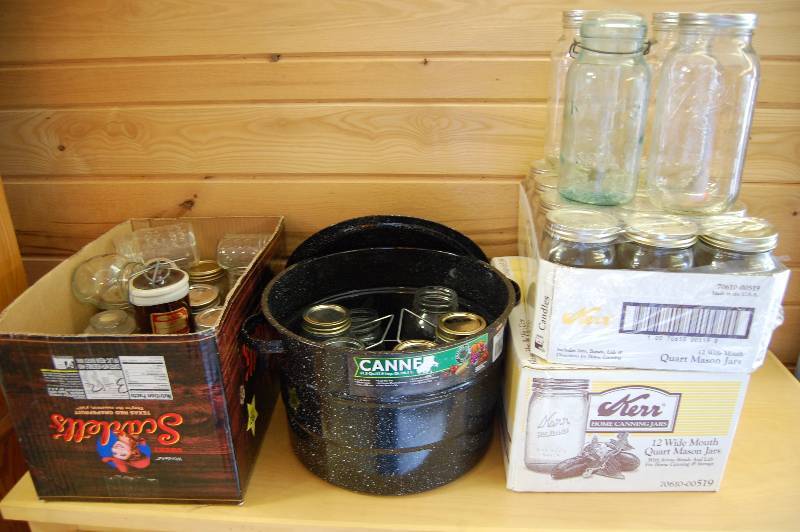 lot 31 image: Canning Jars