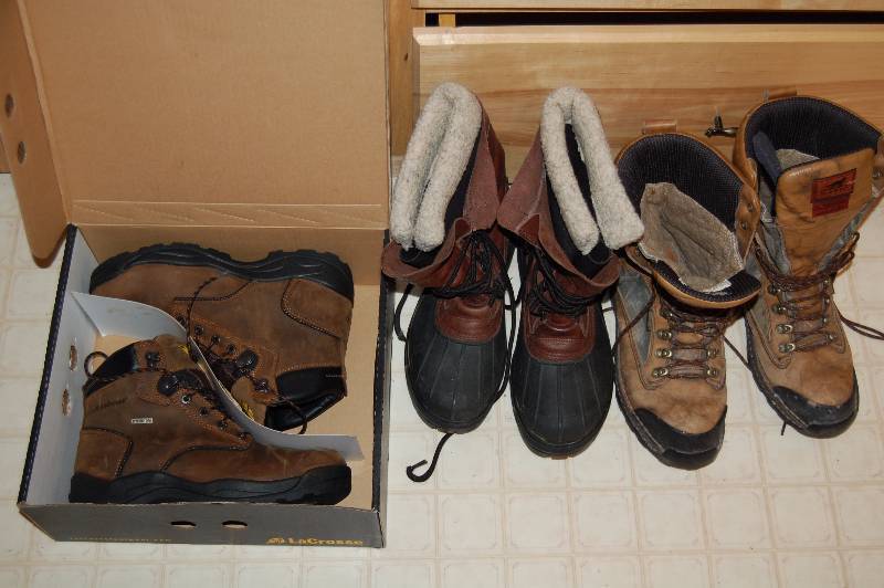 lot 95 image: Boots