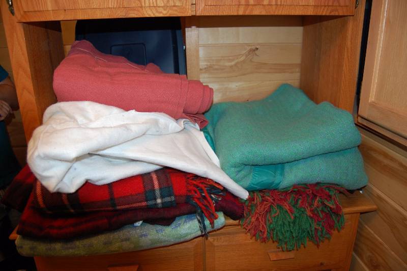 lot 108 image: Blankets