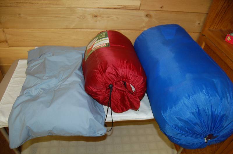 lot 141 image: Sleeping Bags