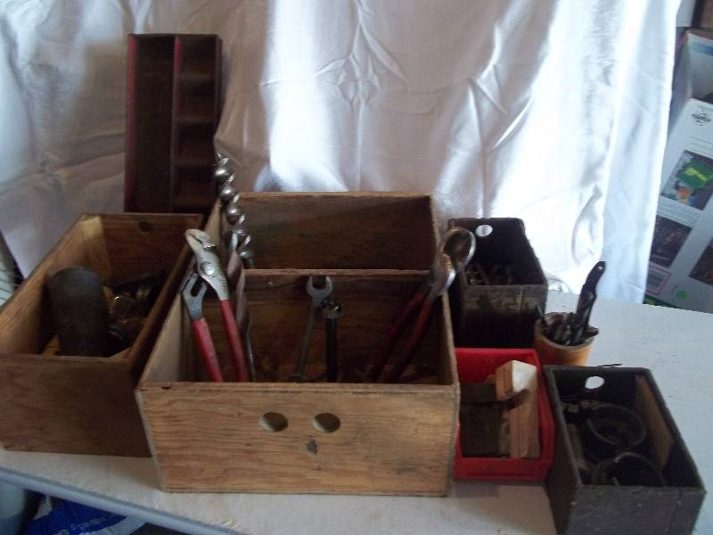 lot 258 image: Tools