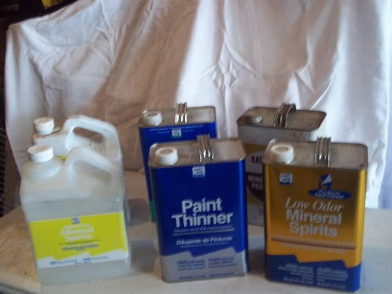 lot 264 image: Assorted Garage Fluids