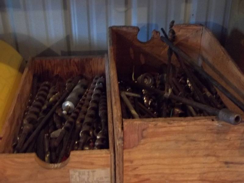 lot 266 image: Large Drill Bits