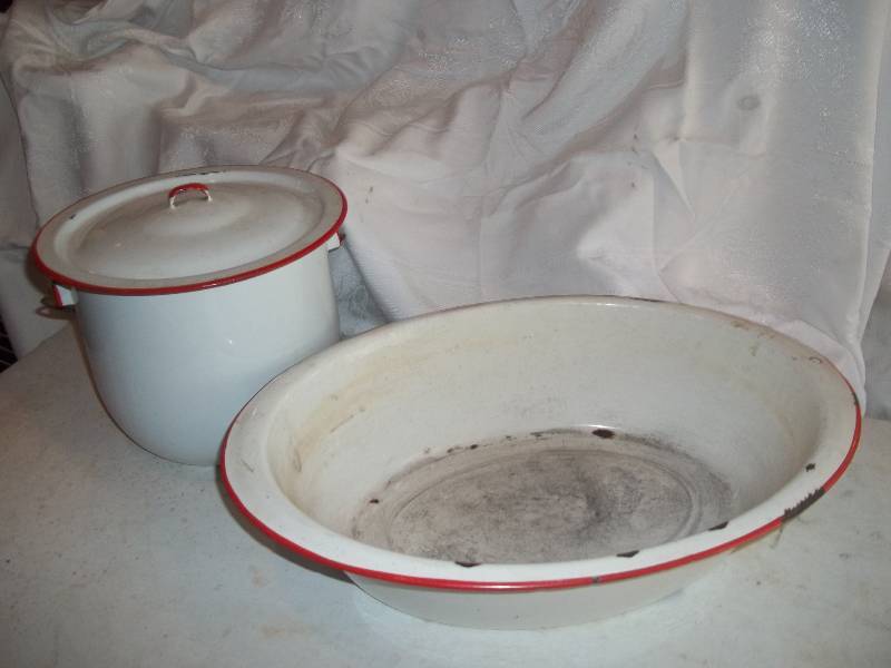 lot 279 image: Vintage Basin