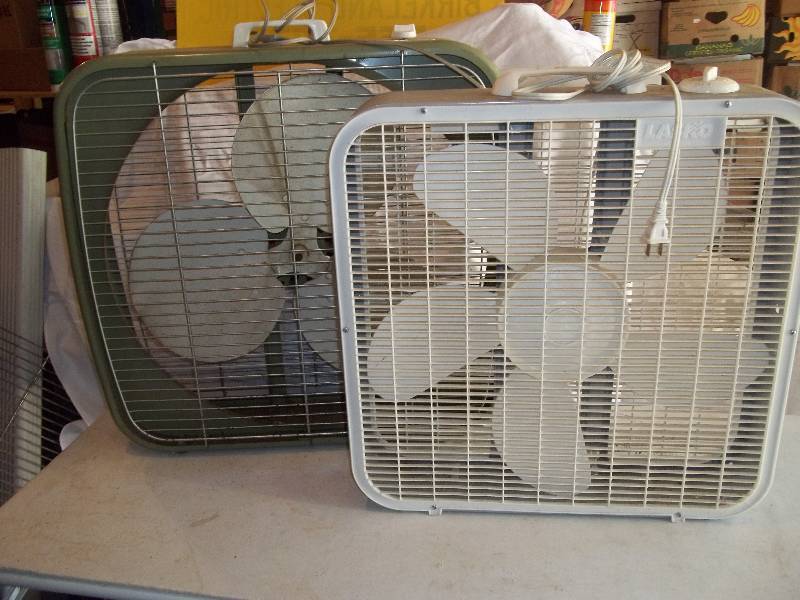 lot 281 image: Metal Box Fans