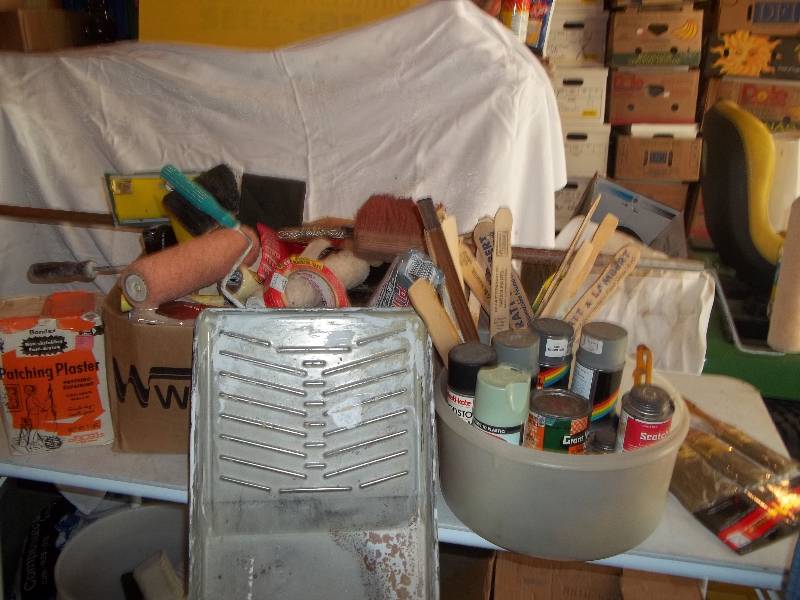 lot 297 image: Paint Supplies
