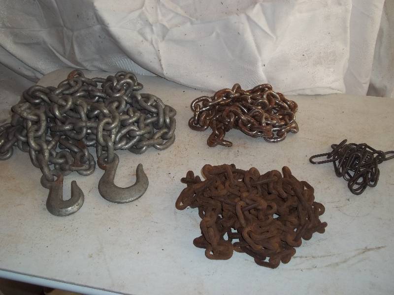 lot 306 image: Chains