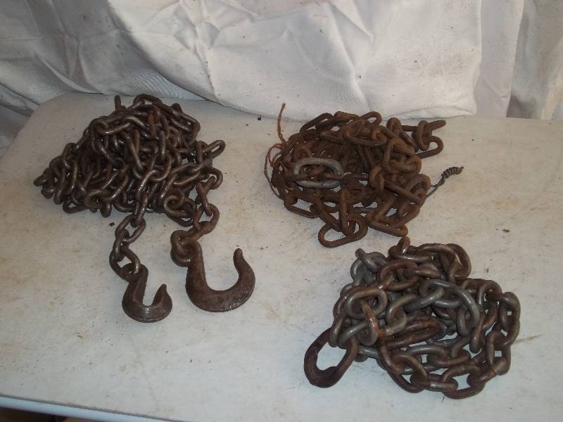 lot 307 image: Chains