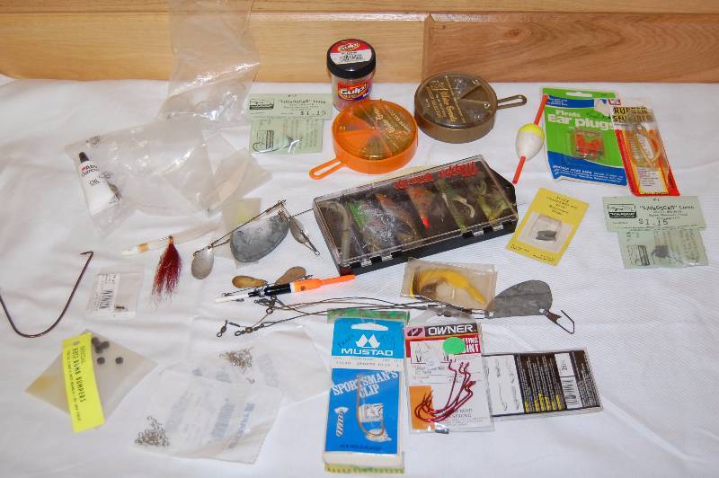 lot 188 image: Misc Fishing Gear