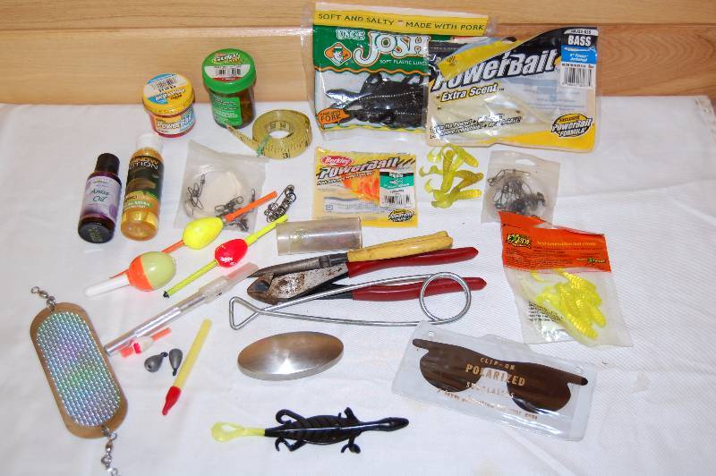 lot 196 image: Assorted Fishing Lures