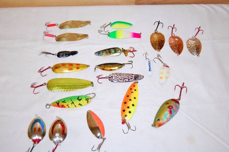 lot 212 image: Assorted Fishing Lures