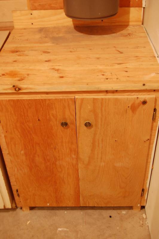 lot 227 image: Cabinet