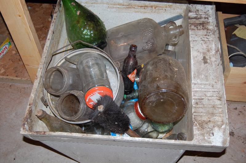 lot 337 image: Assorted Glassware