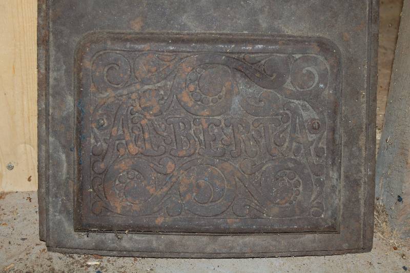 lot 341 image: Coal Stove Belly Plate