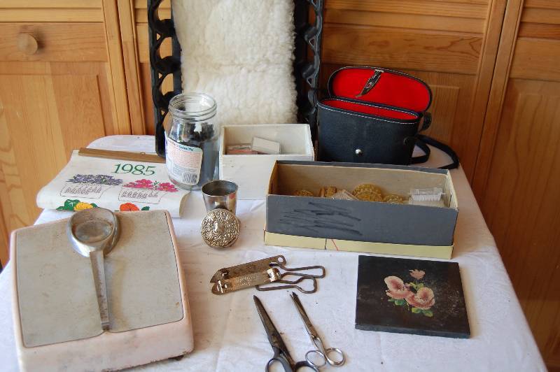 lot 367 image: Misc Housewares