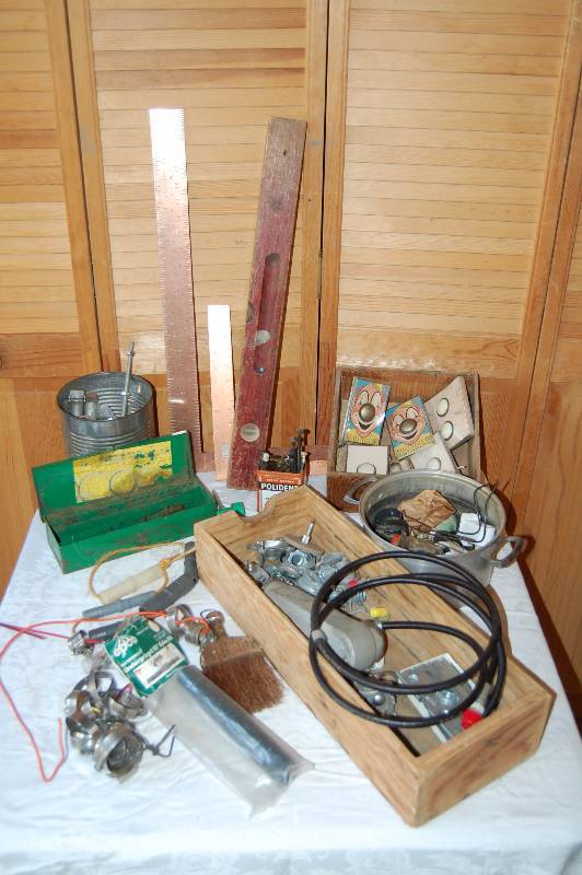 lot 372 image: Tools and Misc Electrical