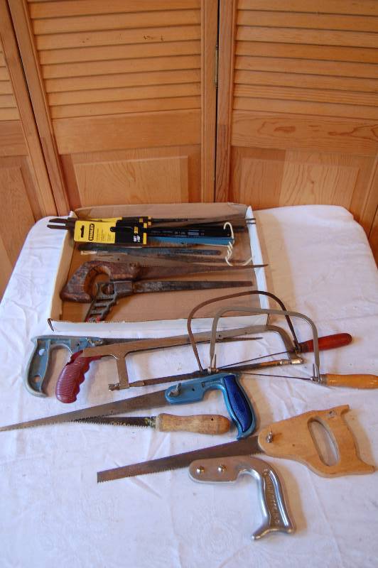 lot 418 image: Hand Saws and Blades