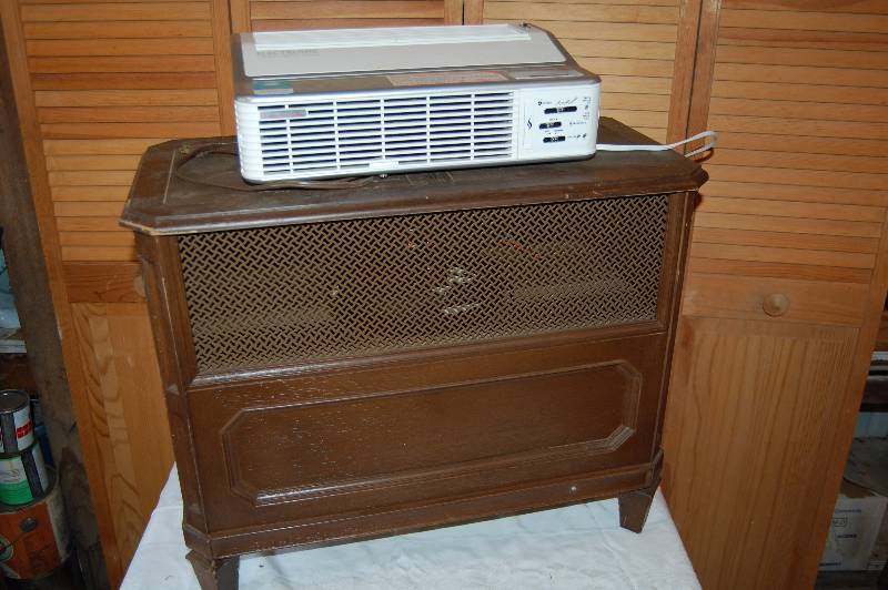 lot 423 image: Air Purifiers