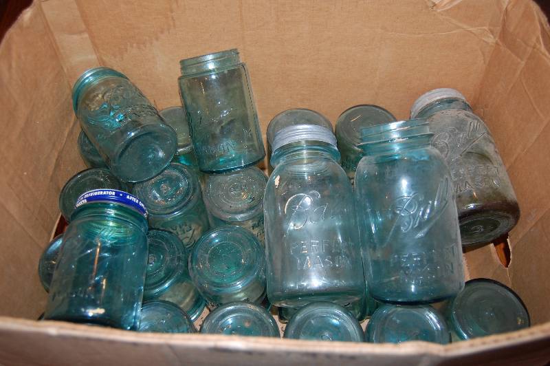 lot 502 image: Canning Jars