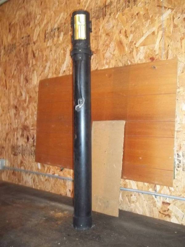 lot 580 image: Fishing Rod and Reel Holder
