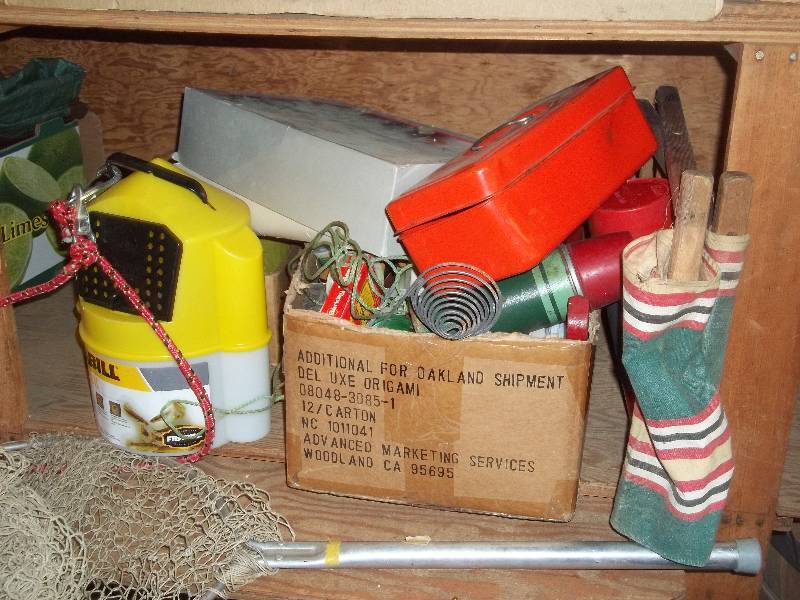lot 592 image: Camping and Fishing Items