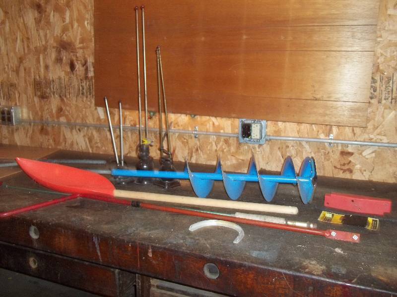 lot 603 image: Ice Auger, Vintage Antennas