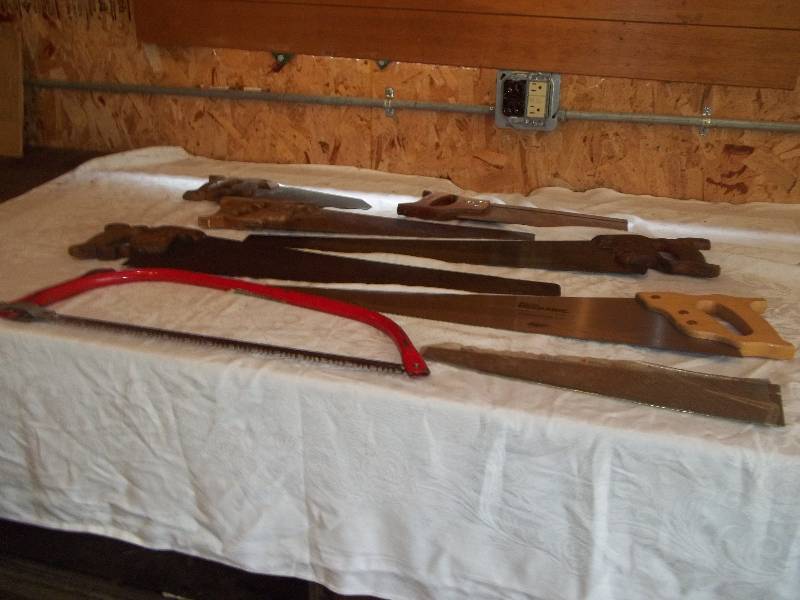 lot 610 image: Saws and Squares