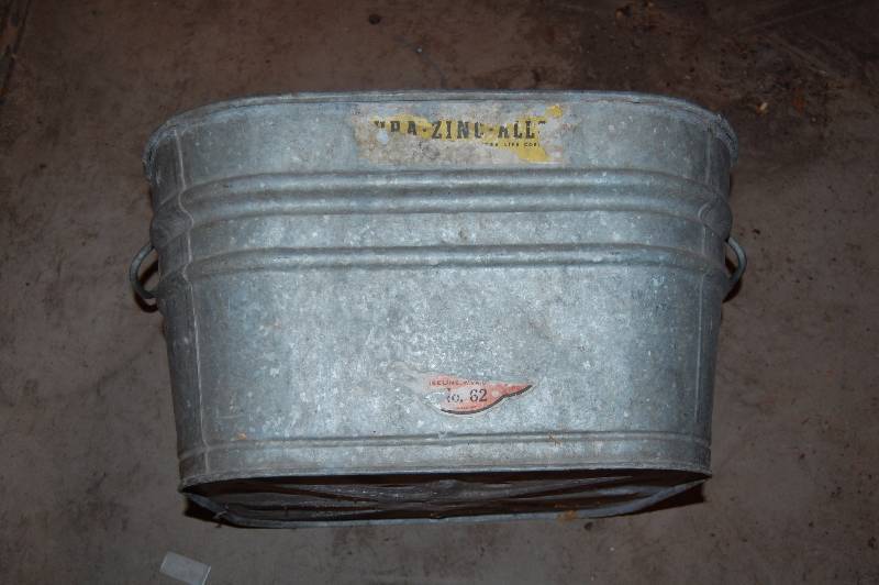 lot 530 image: Square Wash Tub