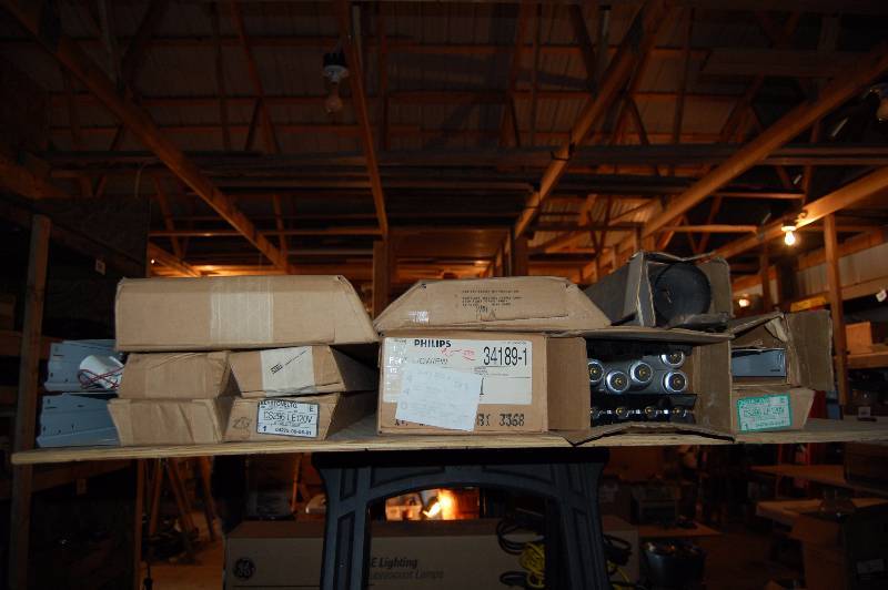 lot 531 image: Lots of Lighting