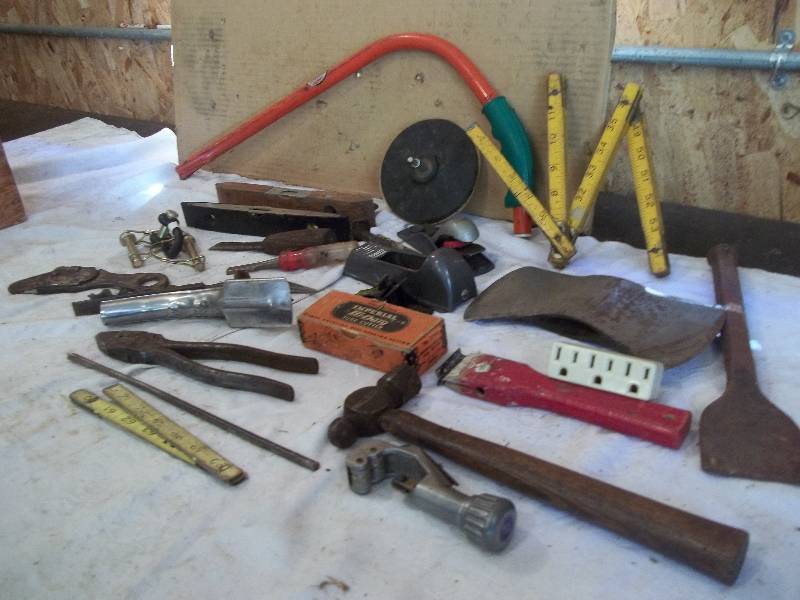 lot 649 image: Tools