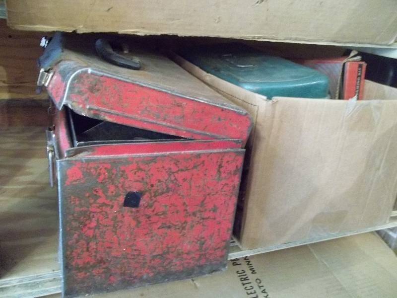 lot 658 image: Tools