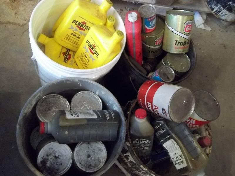lot 660 image: Automotive Oils