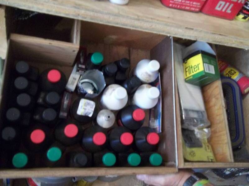 lot 664 image: Automotive Supplies
