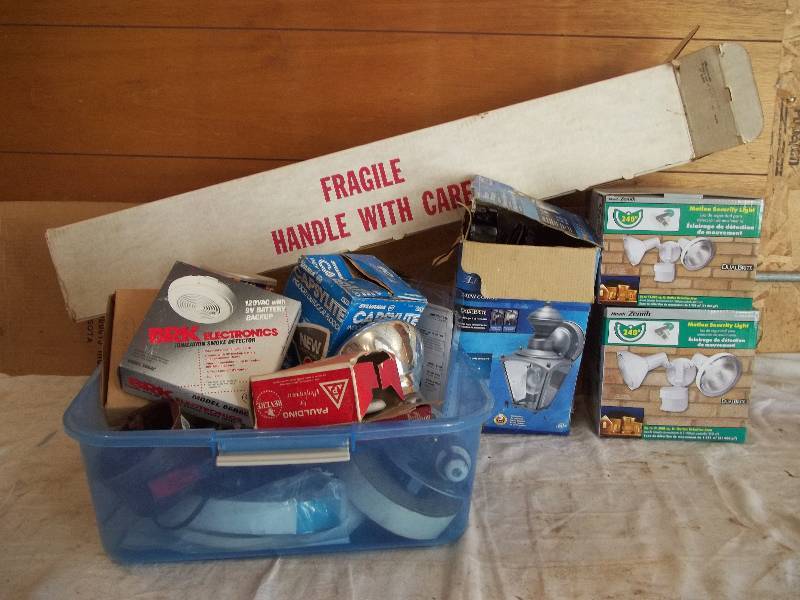 lot 667 image: Lighting Supplies