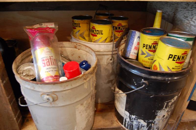 lot 672 image: Automotive Oil and More